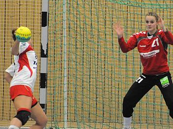 Ein starker Rückhalt im Tor der SG Garitz/Nüdlingen: Pia Kunzmann.  Foto: Hopf