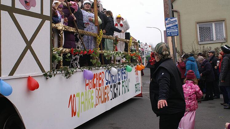 Faschingsumzug in Ebing Foto: Renate Neubecker
