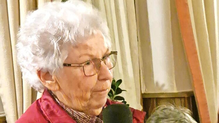 In berührenden Statements erzählten verschiedene Menschen von ihren Begegnungen und Erfahrungen mit Gott.