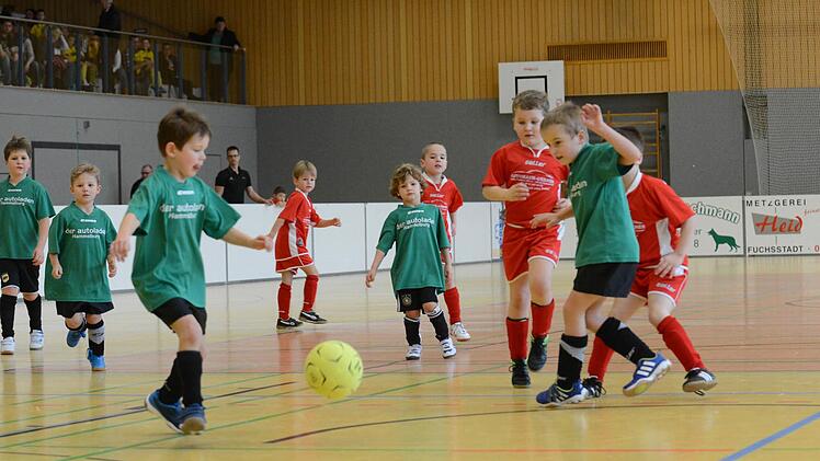 Schnappschüsse vom U-7-Turnier in der Saaletalhalle. Foto: ssp