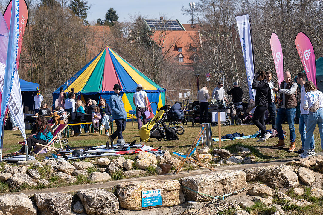 Die Surferwelle mitten in Nürnberg