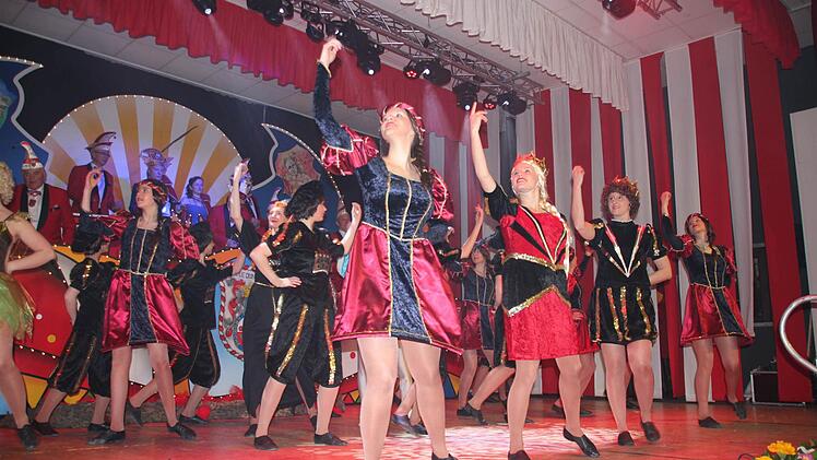 Die Showtanzgruppe des ATSV erweckte Dornröschen.  Foto: Friedwald Schedel
