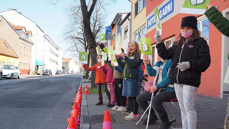 Bamberg: "Auf die Bremse, fertig, los!" - Grundschulkinder lernen f&uuml;r Schulwegsicherheit