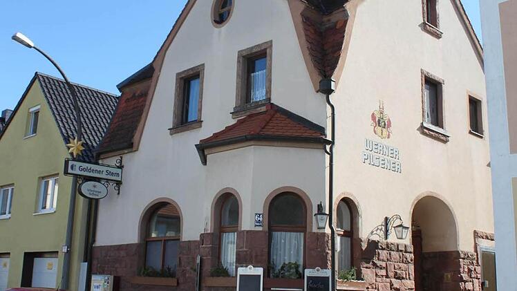Das Gasthaus "Goldener Stern" in Winkels wird künftig ein reines Wohnhaus. Foto: Mäuser/Archiv