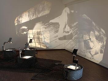 Die Installation "lichtteig" von Angeika FlaigMichael Wunder