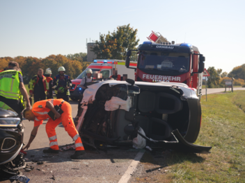 Schwerer Unfall im Landkreis Ansbach mit drei Verletzten