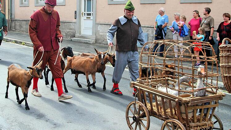 Festumzug der Heimatspiel-Teilnehmer. Foto: Dieter Britz
