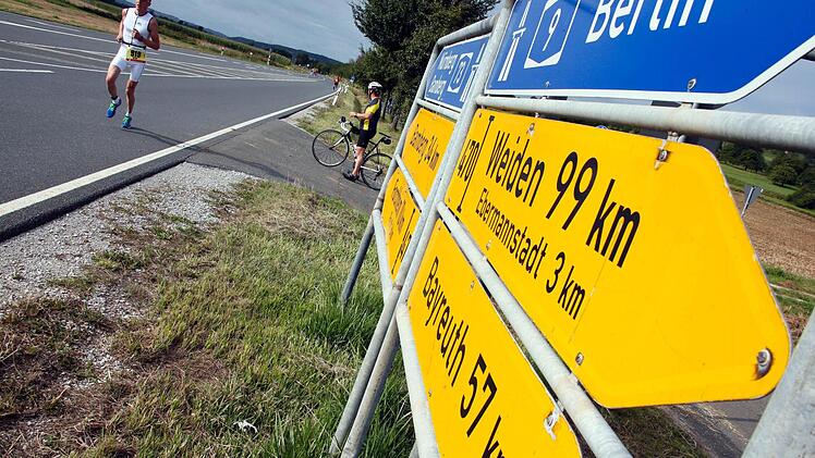 Freie Bahn für die Läufer auf der Bundesstraße