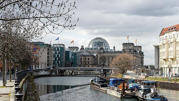 Schiffbauerdamm Berlin