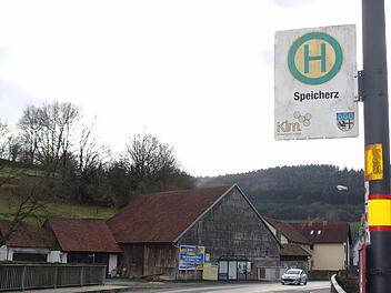 In Speicherz soll es rund um die Buswartehäuschen keine weiteren Werbeanlagen geben. Dies beschlossen die Mottener Gemeinderäte.  Foto: Stephanie Elm