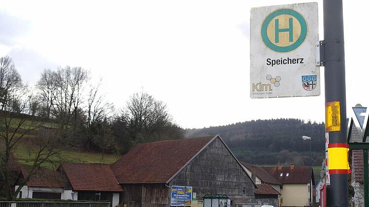 In Speicherz soll es rund um die Buswartehäuschen keine weiteren Werbeanlagen geben. Dies beschlossen die Mottener Gemeinderäte.  Foto: Stephanie Elm
