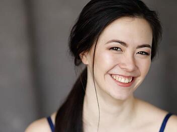 Die junge Pianistin Nina Scheidmantel wird am 21. Juni im Coburger Kongresshaus erwartet.Foto: PR