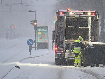 M&uuml;llabfuhr in Franken wegen Schnee-Chaos nicht &uuml;berall im Einsatz