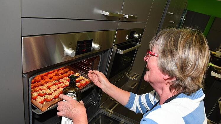 Kochen mit den Gemüsen des Monats - Impressionen vom Kochworkshop im Kulmbacher MupäzFoto: Ronald Rinklef