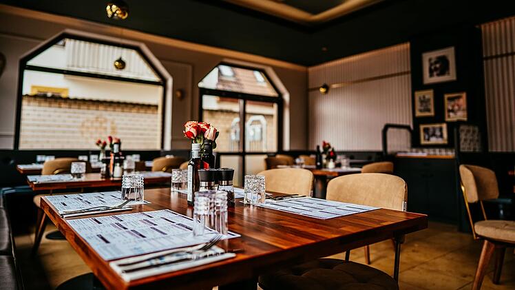 Hallstadt: Bamberger Gastronomen eröffnen neues Restaurant "Jamas" - das bietet der Grieche