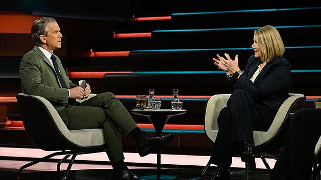 Politologin Catheryn Cl&uuml;ver Ashbrook warnte bei "Markus Lanz" am Mittwochabend vor einem &Uuml;berwachungsstaat, den die Trump-Administration gerade aufbaue.