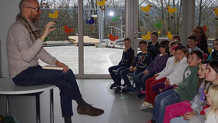 Am Mittwoch war Thilo zu Gast an der Grundschule Wilhelmsthal. Foto: Heike Schülein