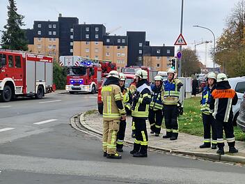 Großeinsatz in Bamberger Wohngebäude