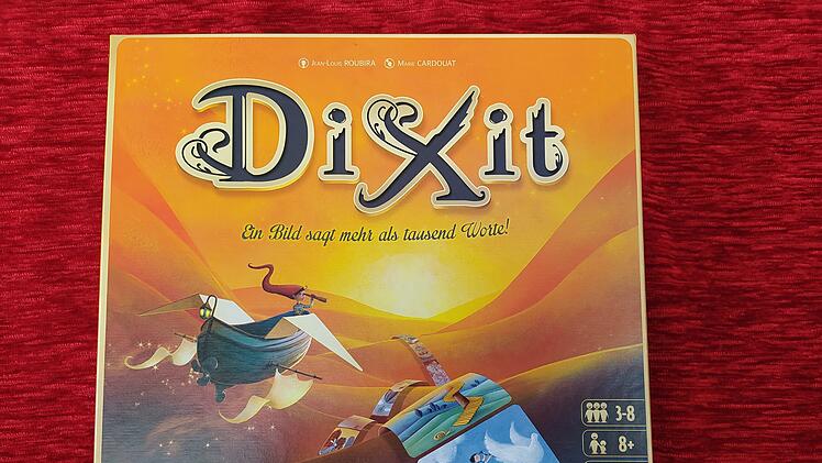Spiele-Test Dixit: Rezension des fantasievollen Kommunikationsspiels - Spiel des Jahres 2010