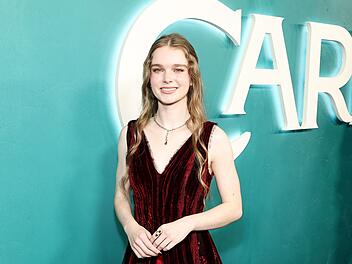 Summer H. Howell Summer H. Howell spielt die junge Carrie White. In einem Interview spricht sie über ihre Erfahrungen am Set.