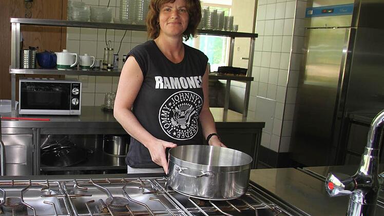 Küchenchefin Manuela Stumpf ist froh, dass die Notbremse gezogen wurde. Die Küche war eine Fehlplanung.