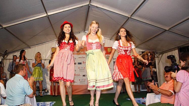 Impressionen zur ersten Wahl der "Miss Fränkische Schweiz". Foto: Reinhard Löwisch