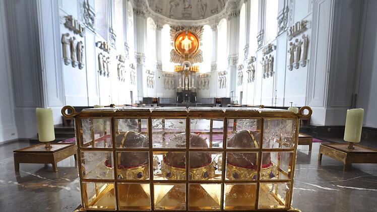 Reliquien der Heiligen Kilian, Kolonat und Totnan