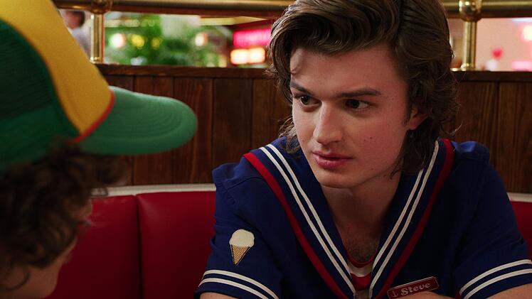 Joe Keery wird demn&auml;chst an der Seite von Liam Neeson in der Horror-Kom&ouml;die "Cold Storage" zu sehen sein.