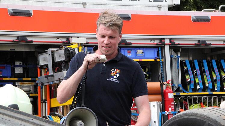 Die Freiwillige Feuerwehr zeigte eine spektakuläre Übung. Foto: Ulrike Müller