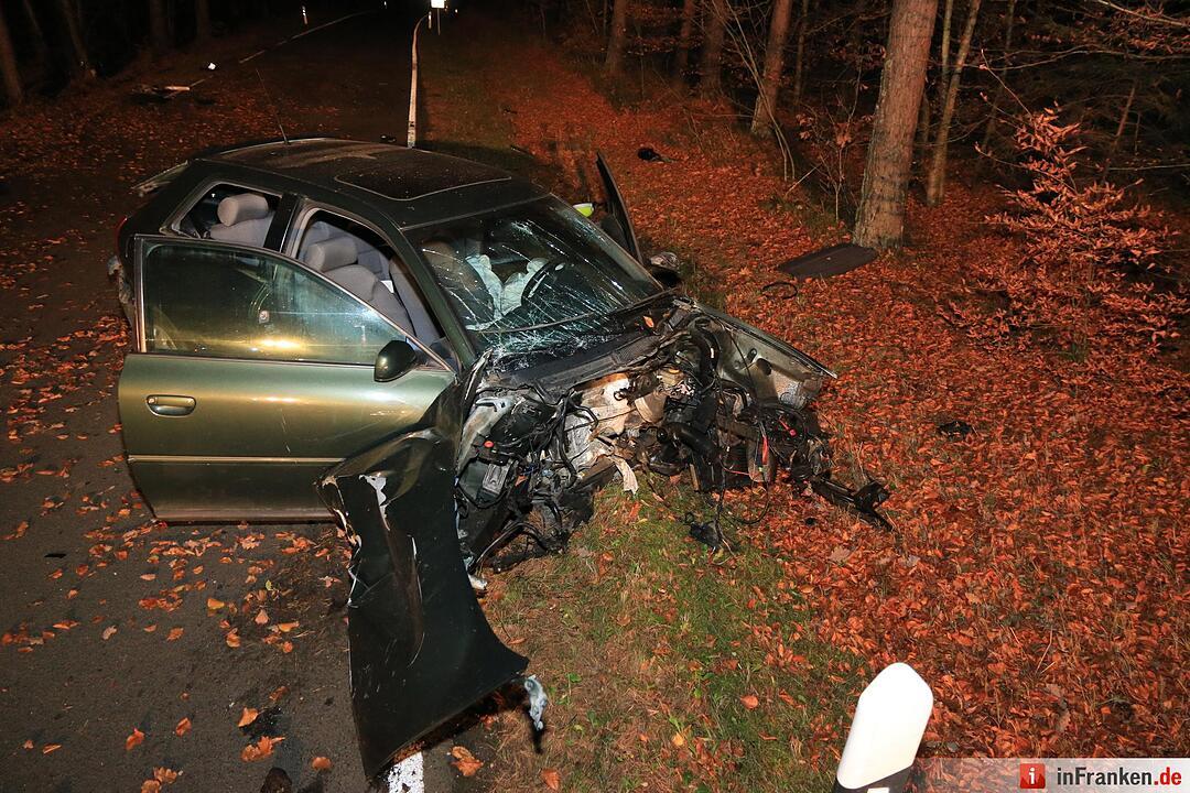 Schwerer Unfall wegen Wildwechsel bei Oberhaid