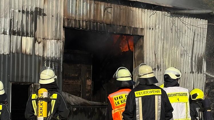 Lagerhallen-Brand in Unterfranken