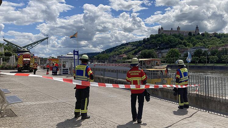 Brand im Maschinenraum von Fahrgastschiff 'Alte Liebe' in Würzburg
