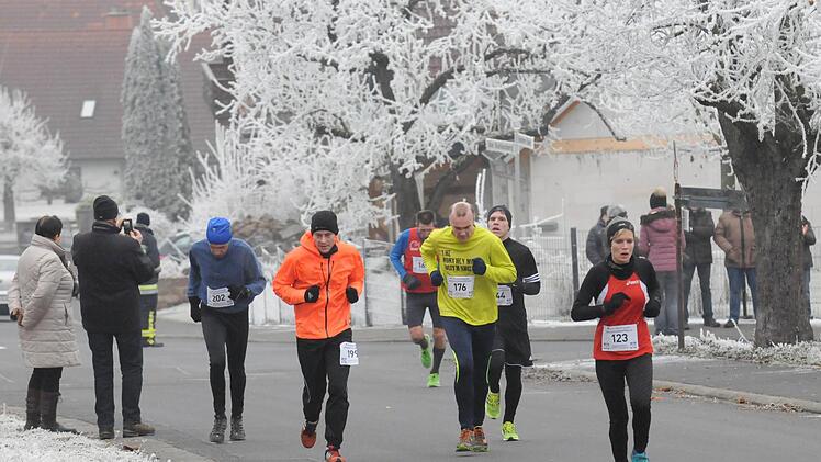 Impressionen vom Fuschter Silvesterlauf 2016. Foto: ssp