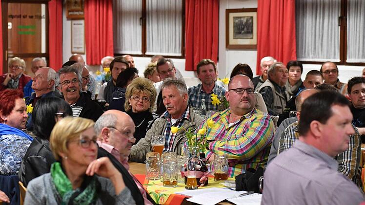 Impressionen vom Diskussionsabend in Stadtsteinach Foto: Ronald Rinklef