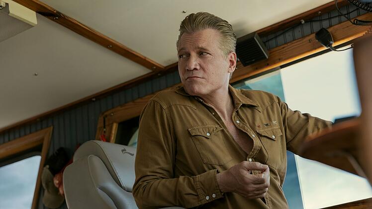 Als Patriarch der Familie Buckley beherrschte Harlan (Holt McCallany) lange Zeit die Fischerei in North Carolina.