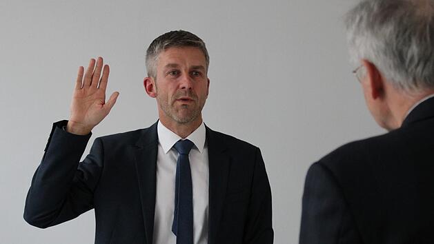 Am 12. Mai legte Jochen Vogel den Amtseid als Bürgermeister von Bad Brückenau ab. Foto: Ulrike Müller