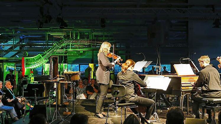 Im vergangenen Jahr erklang die Industrie-Symphonie im Druckzentrum der Mediengruppe Oberfranken.  Archivfoto: Matthias Hoch