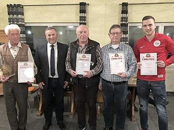 Von links nach rechts: Walter Schnepper, Johannes Gr&uuml;n, Alfred Bachg, Hans Leuker, Marc Baumann  Foto: ATSV
