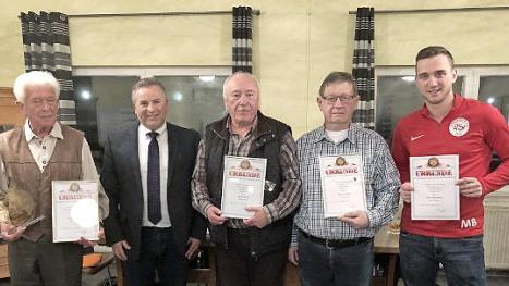 Von links nach rechts: Walter Schnepper, Johannes Gr&uuml;n, Alfred Bachg, Hans Leuker, Marc Baumann  Foto: ATSV