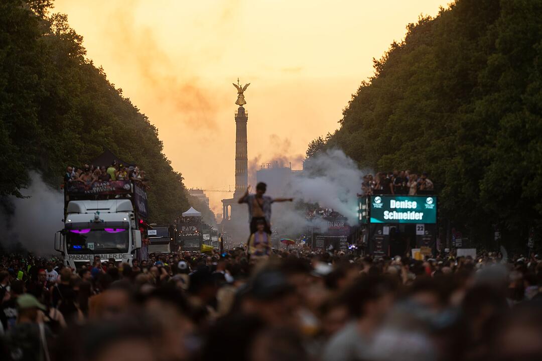 Demonstration "Rave The Planet Parade 2026"