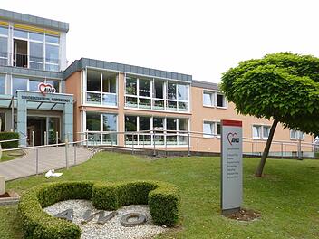 Das langjährige Seniorenzentrum hat sich rausgeputzt zum neuen AWO-Pflegezentrum Bamberg-Gartenstadt.