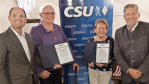 Im Bild von links: Michael Hofmann, Hans Engelhardt, Vroni Kaul und Edwin Rank