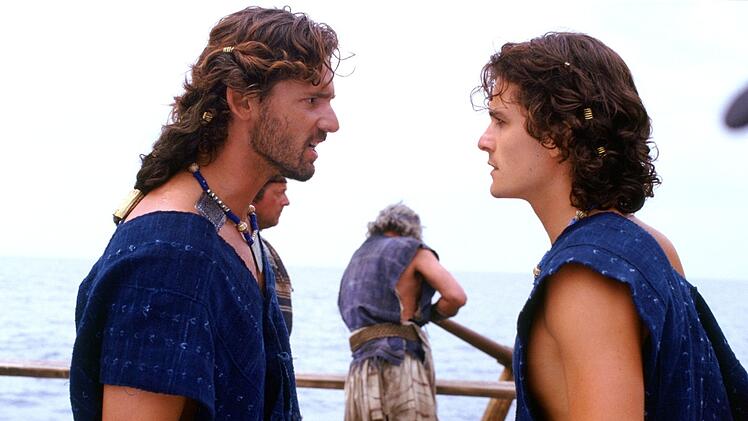 Hector (Eric Bana, links) macht seinem j&uuml;ngeren Bruder (Orlando Bloom) schwere Vorw&uuml;rfe. Warum nur war er so t&ouml;richt und hat die sch&ouml;ne Helena als Siegestroph&auml;e einfach mit in seine Heimat Troja gebracht? Nun wird die ganze Stadt von feindlichen Truppen bedroht.
