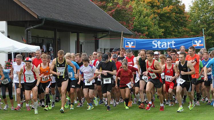145 Sportler gingen beim zweiten Preppachtallauf auf die Strecke. Die gute Beteiligung sorgte für zufriedene Gesichter bei den Organisatoren.