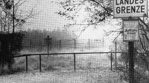 Nebulöses Szenario: Der spätere Grenzübergang bei Allertshausen. Archivfotos: G. Geiling/R.Kestel