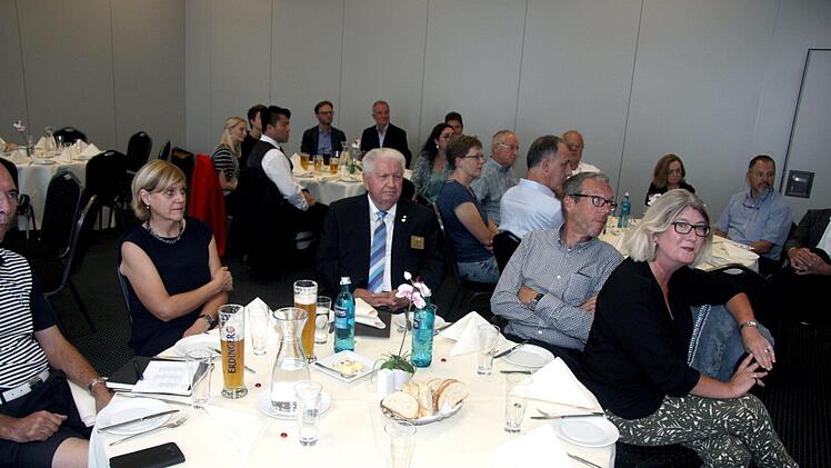 Das rotarischeMeeting des Rotary Clubs im Novina HotelRichard Sänger