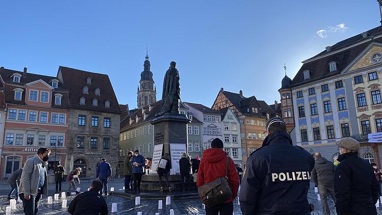 Coburger gedenken am Tag der Heiligen drei Könige den Corona-Toten.