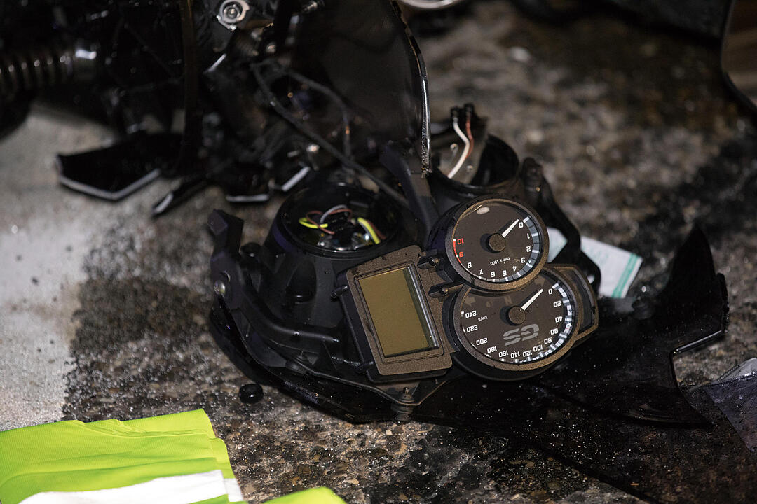 Motorrad übersehen: 57-jährige Bikerin bei Pleinfeld schwer verletzt