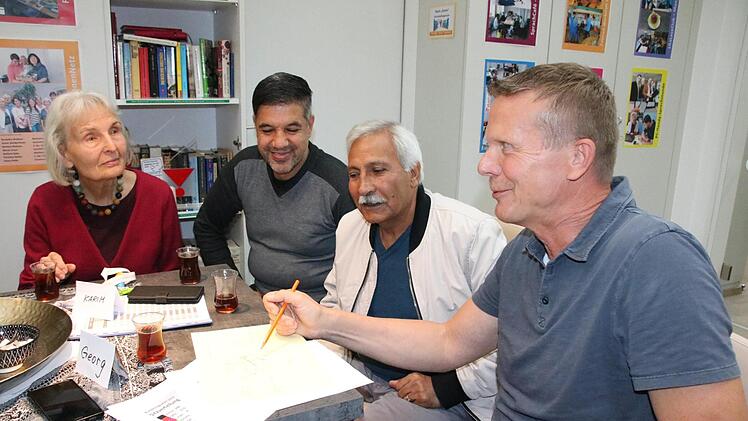 Eindrücke vom jüngsten Treffen im  Sprach-Café. Foto: Ralf Ruppert