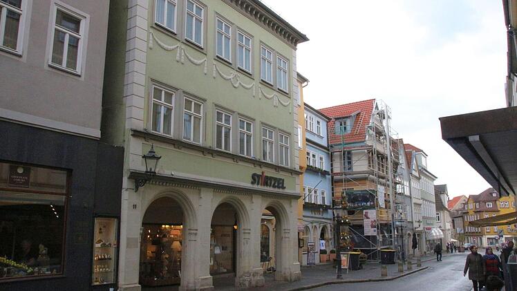 Für das Haus Ketschengasse 11 lässt die Stadt aktuell den Verkehrswert ermitteln, damit es verkauft werden kann. Foto: Ulrike Nauer